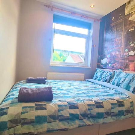 Cosy Room In East Ham London Eksteriør billede