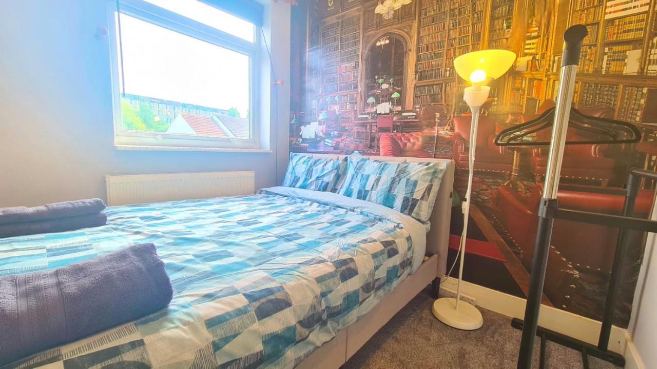 Cosy Room In East Ham London Eksteriør billede