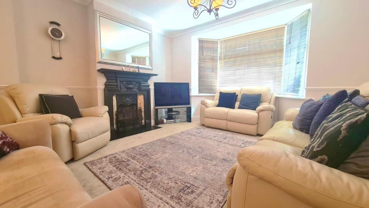 Cosy Room In East Ham London Eksteriør billede